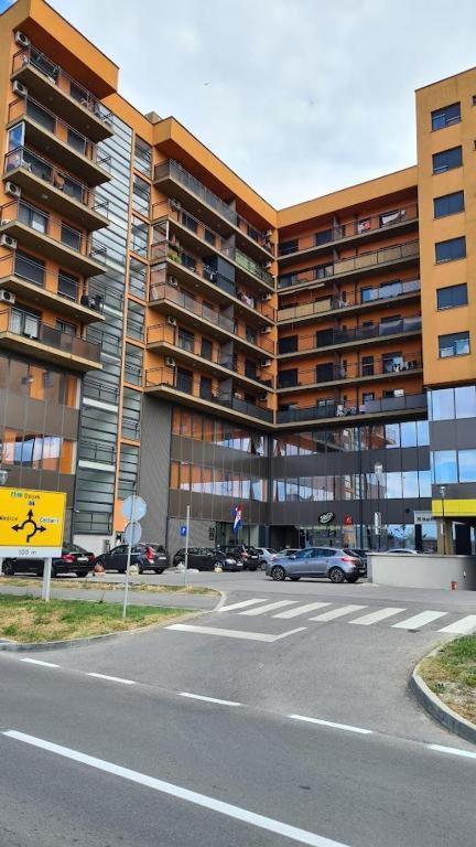 סלאבונסקי ברוד Apartman Martes מראה חיצוני תמונה